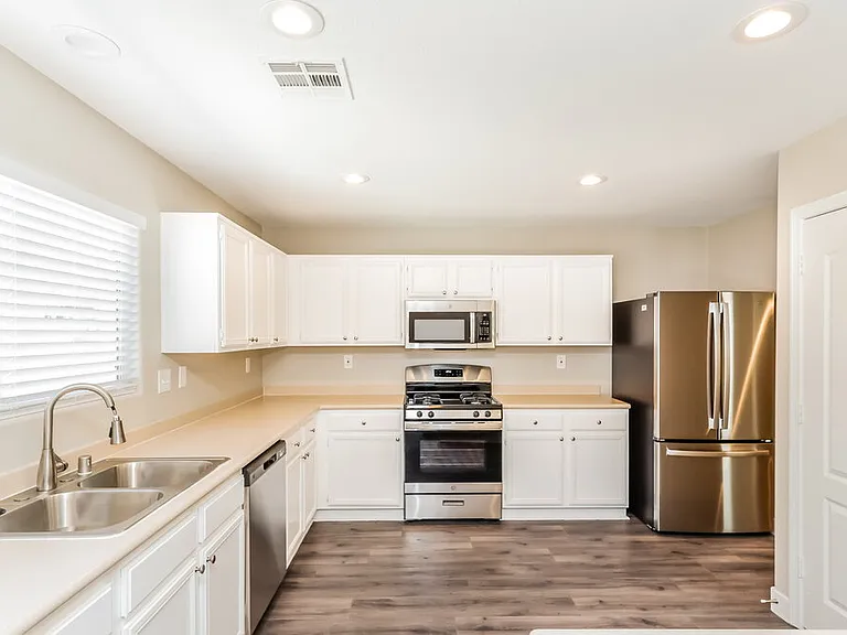 3038 Cantabria Ct — Photo 8