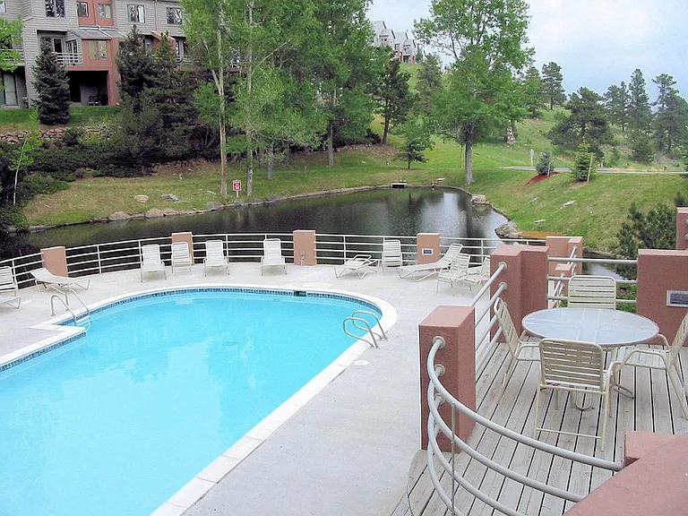 692 Ridgeside Dr — Photo 17