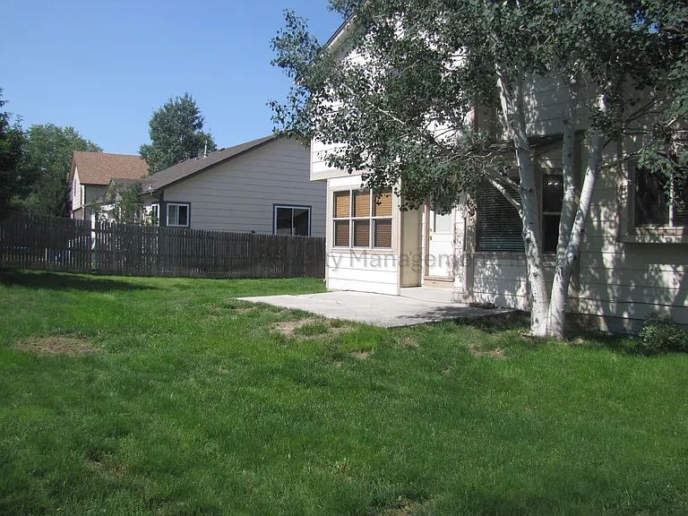 6085 Whirlwind Dr — Photo 19