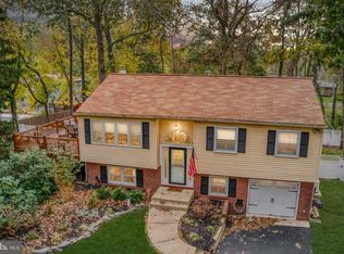 5 Buttonwood Dr, Medford, NJ 08055
