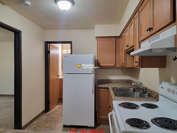 4th image of 104 Sycamore Dr APT 3