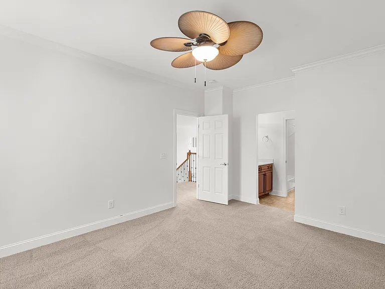 1610 Twin Square Way — Photo 43