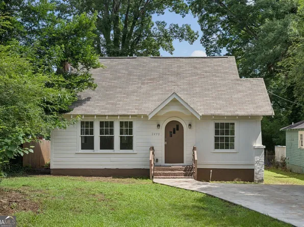 2498 White Oak Dr, Decatur, GA 30032