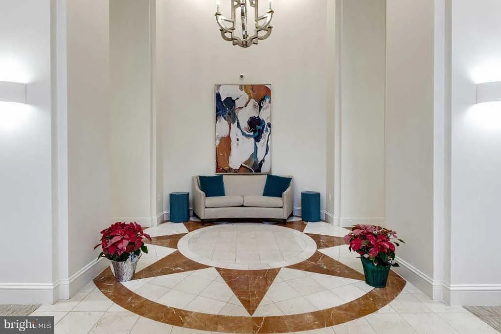 2 bed, 1.5 bath, 838 sqft, $2,900 — Photo 3