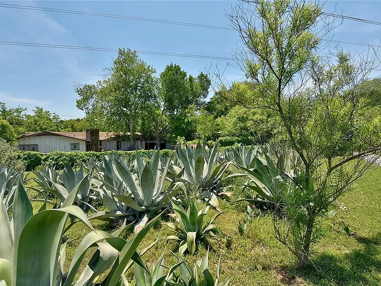 4804 Menchaca Rd — Photo 25