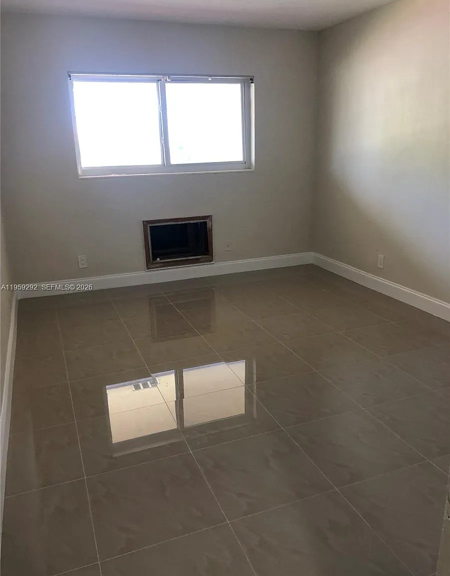 Pasadena Garden Apartment — Photo 2