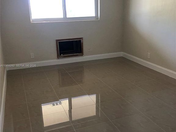 2nd image of 600 Layne Blvd APT 208