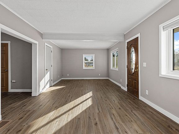 4th image of 1307 S 8th St