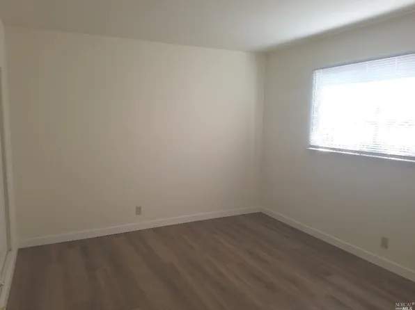 136 Mesa Verde Dr, Vallejo, CA 94589