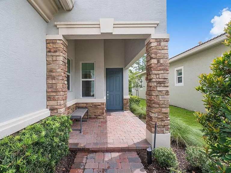 11245 SW Visconti Way — Photo 1