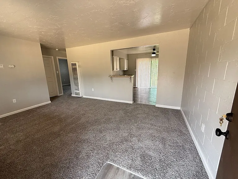 Parkside Apartments — Photo 8