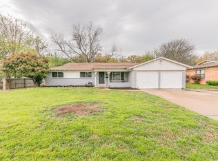 7100 Martha Ln, Fort Worth, TX 76112