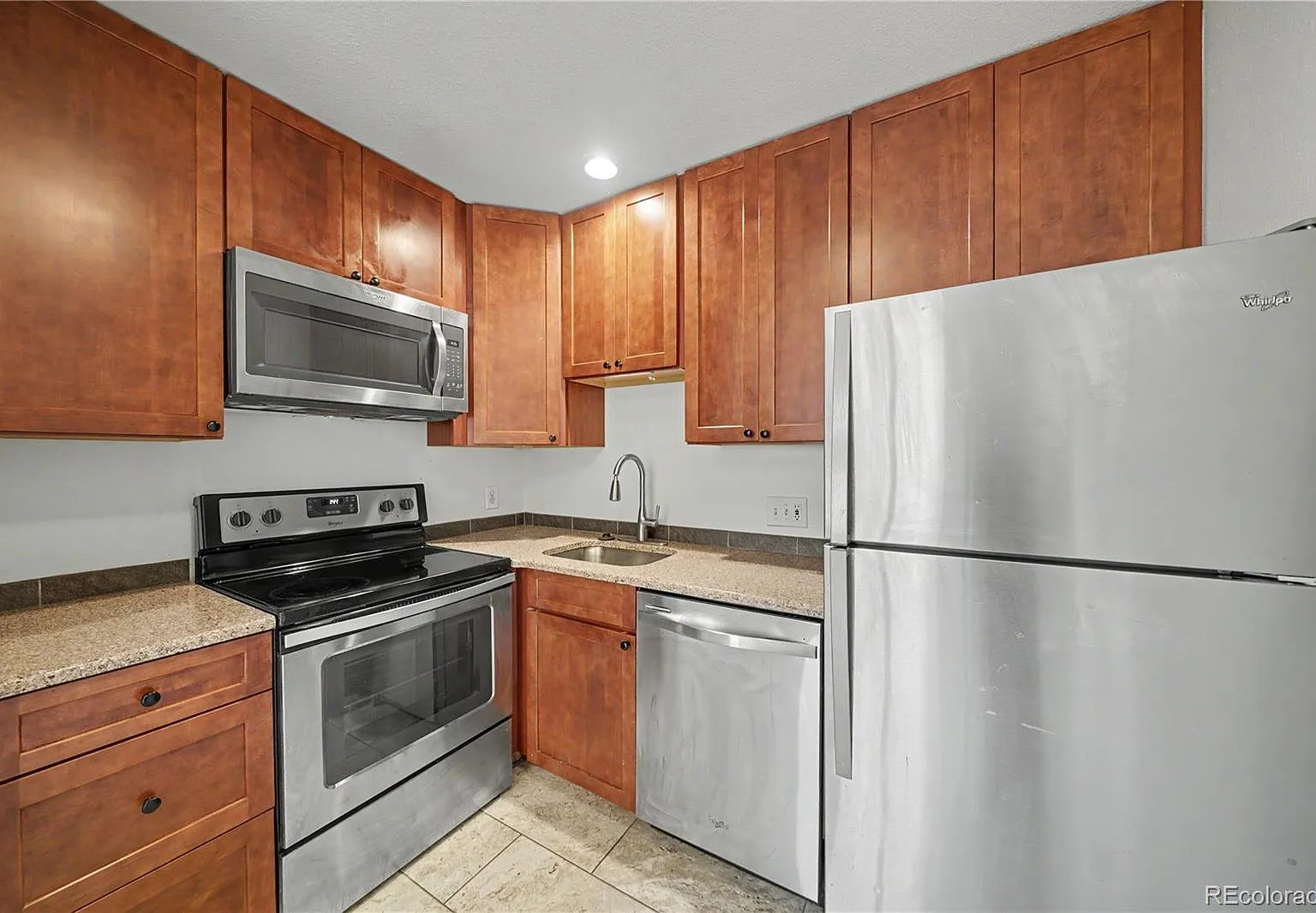 1 bed, 1.0 bath, 590 sqft, $1,845 — Photo 3