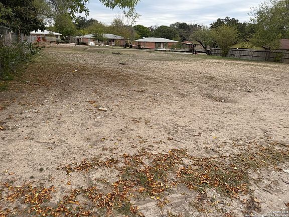 3rd image of 210 Sunnyland