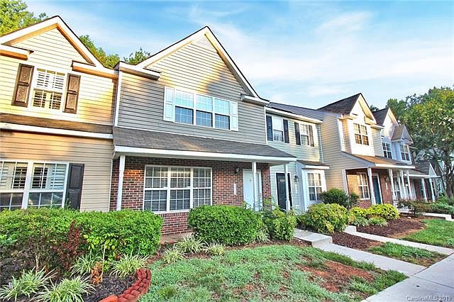 1st image of 7510 Petrea Ln