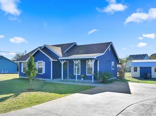 720 Fallen Oak Drive, Bertram, TX 78605