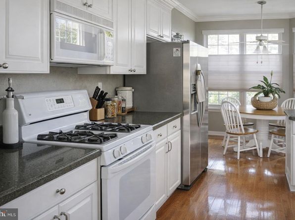 22 Breckenridge Ln