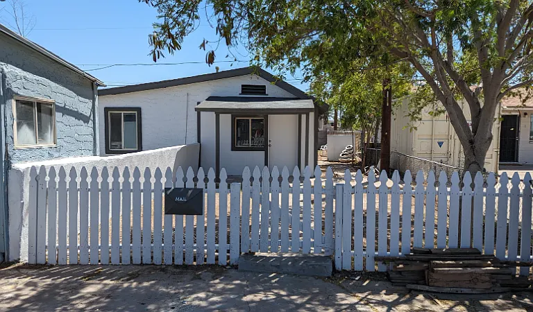 1841 E Harvard St #GUEST HOUSE — Photo 2
