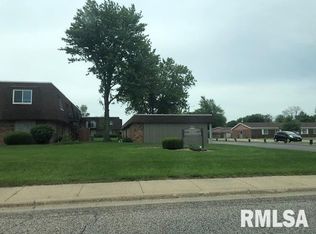 161 E Queenwood Rd APT C4, Morton, IL 61550