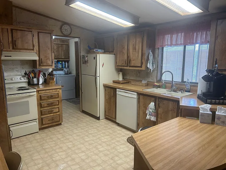 9002 E Citrus Ln S — Photo 12