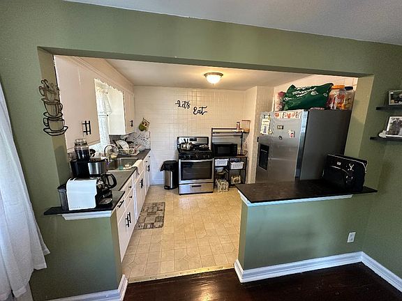 3rd image of 9-04 2nd St Floor 2