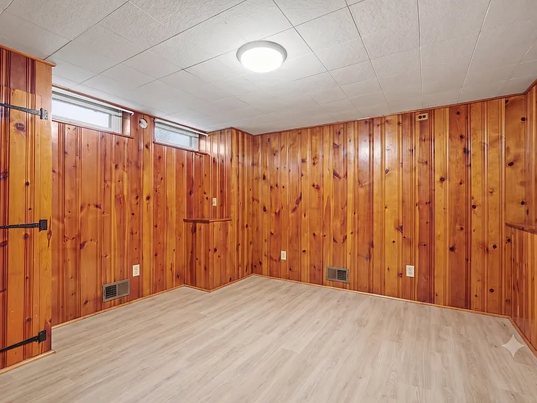 Finished basement multi-purpose room