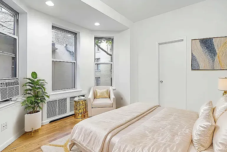 40 East 65th Street — Photo 4