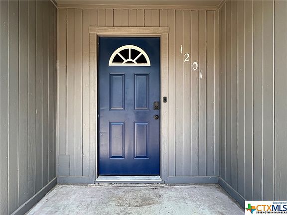 3rd image of 1201 E Robertson Ave