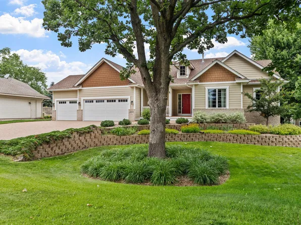 2373 Quail Creek Pkwy NE, Blaine, MN 55449