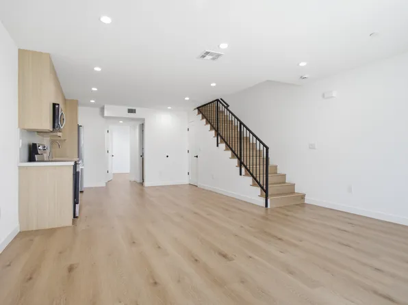 16110 Leadwell St, Van Nuys, CA 91406