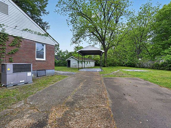 4th image of 4067 Grantham Rd