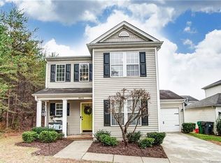 8634 Sawleaf Ct, Charlotte, NC 28215