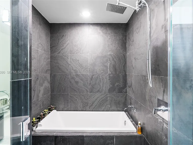 900 Biscayne Blvd #3704 — Photo 41