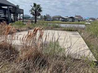 1279 Diamond Rd, Crystal Beach, TX 77650