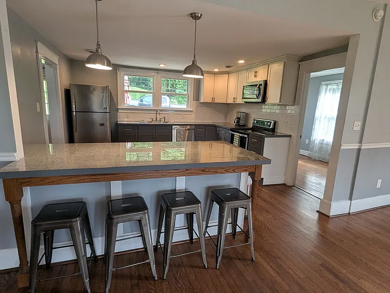 3908 Washington Pike — Photo 1