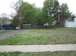 226 W Franklin St, Holyoke, MA 01040