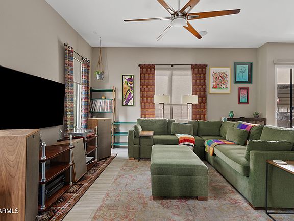 3rd image of 901 S SMITH Road #1035