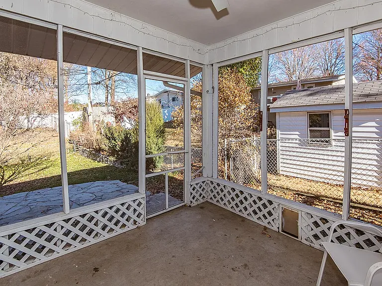 317 S Pam Ave — Photo 22
