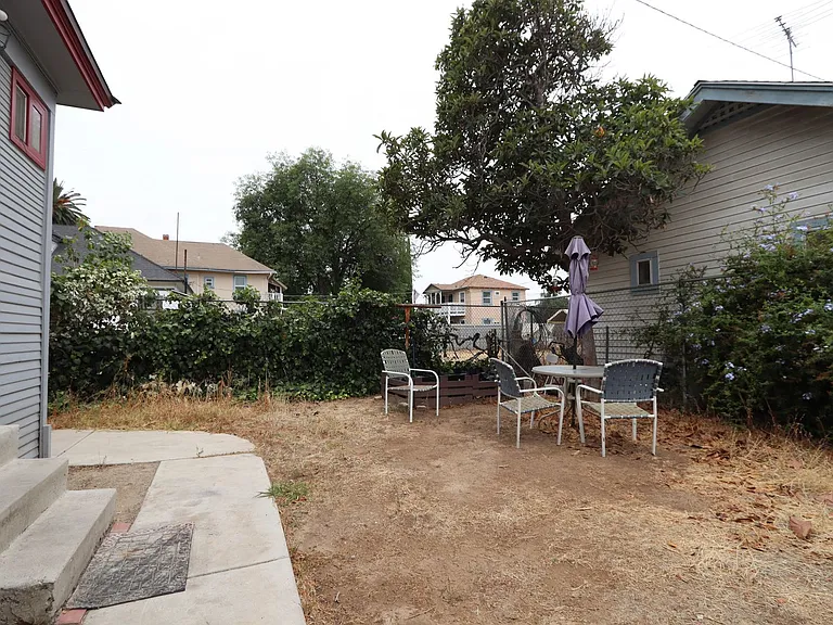 3907 Chestnut St — Photo 22