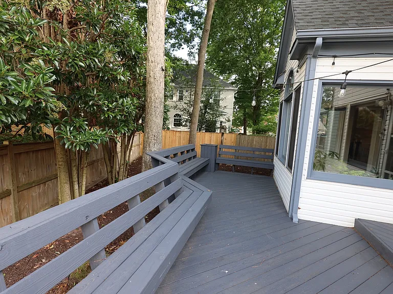 401 Rock Creek Ct — Photo 12