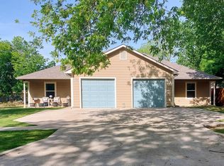 214 N Cleveland Ave, Sherman, TX 75090