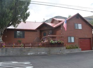 53 3rd St, Lee Vining, CA 93541