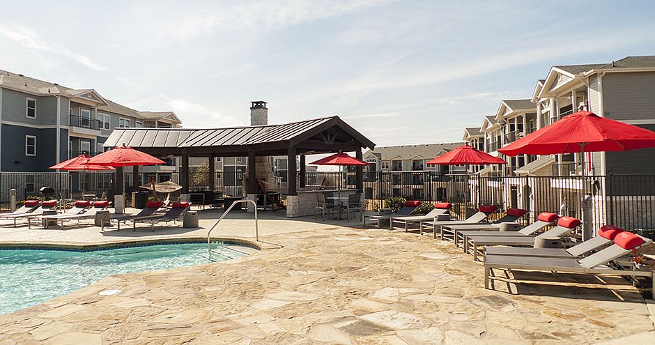 Parallax at Georgetown Apartments Swimming Pool