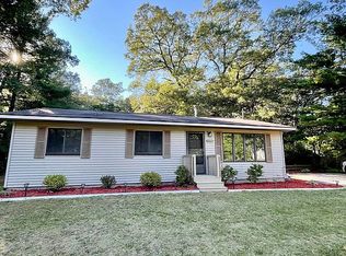 6155 Whitehall Rd, Whitehall, MI 49461