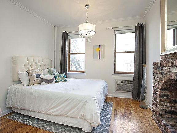 2nd image of 335 W 21st St #2