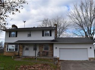 70392 Barton Rd, Saint Clairsville, OH 43950