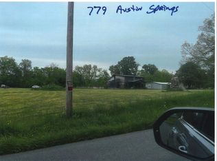 779 S Austin Springs Rd, Johnson City, TN 37601