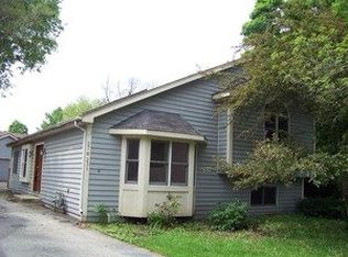 27W231 Manchester Rd, Winfield, IL 60190