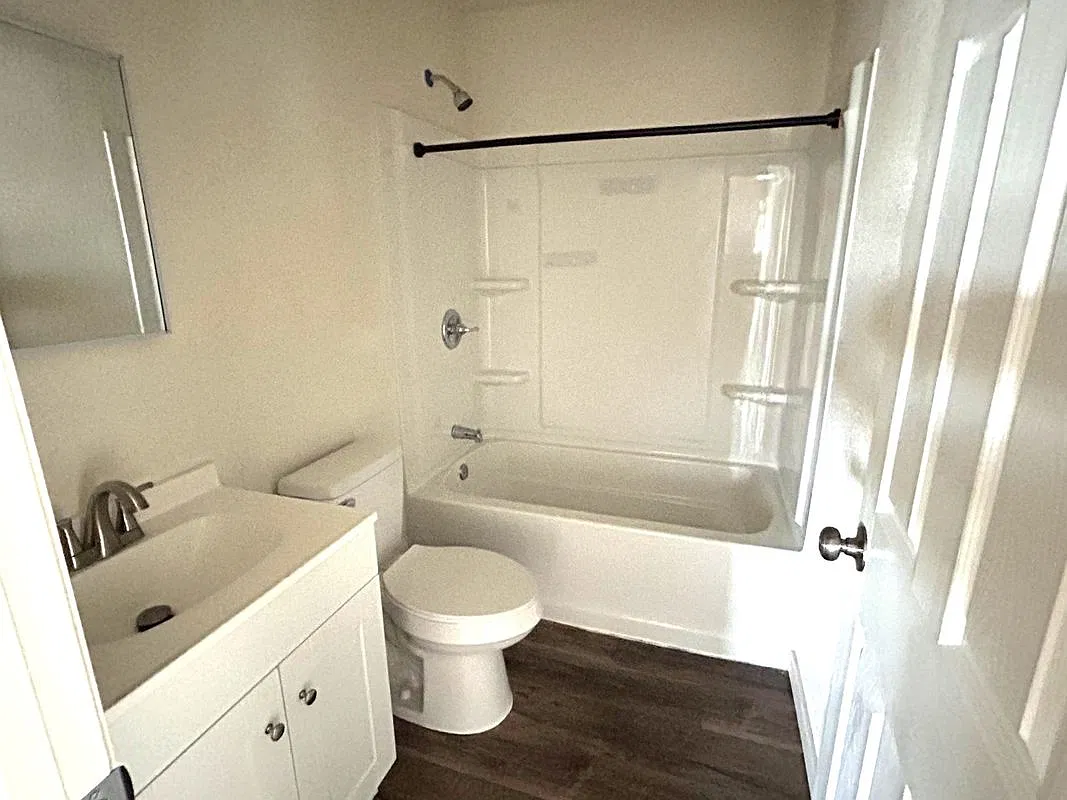1507 Nogales St — Photo 2