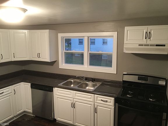 Nw Ktchn w Stnless DW,Stve